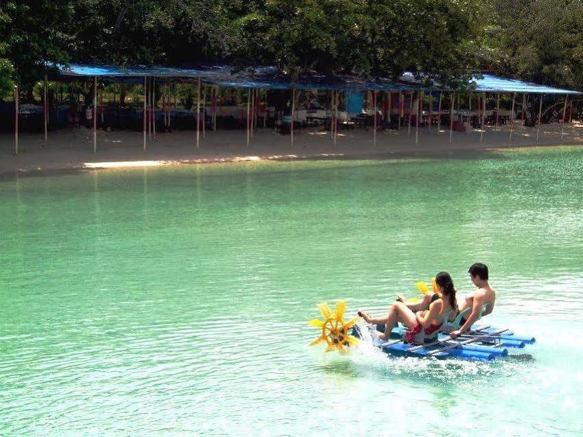 Paradise Island Park & Beach Resort Samal Eksteriør billede